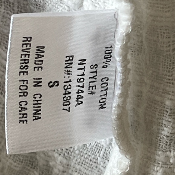 Lumiere Women's Cream Square Neck Ruffled Wide Strap Tank Top Size S - Picture 8 of 10